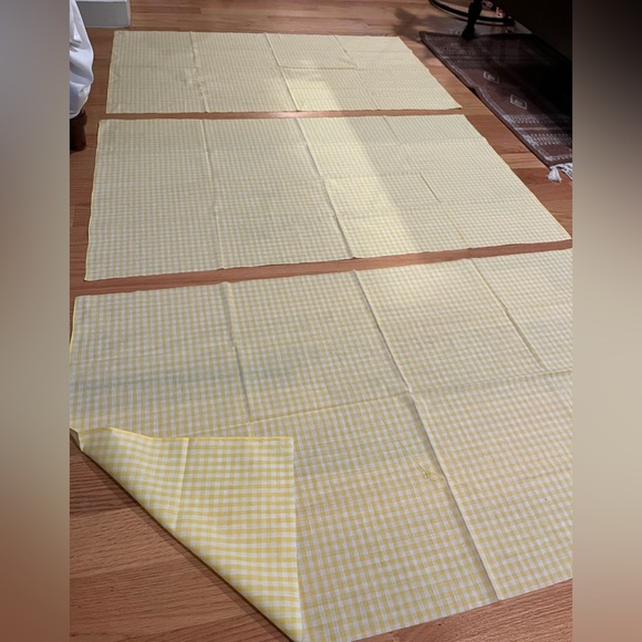 Vintage Bundle of 3 gingham pieces of fabric - Picture 5 of 13